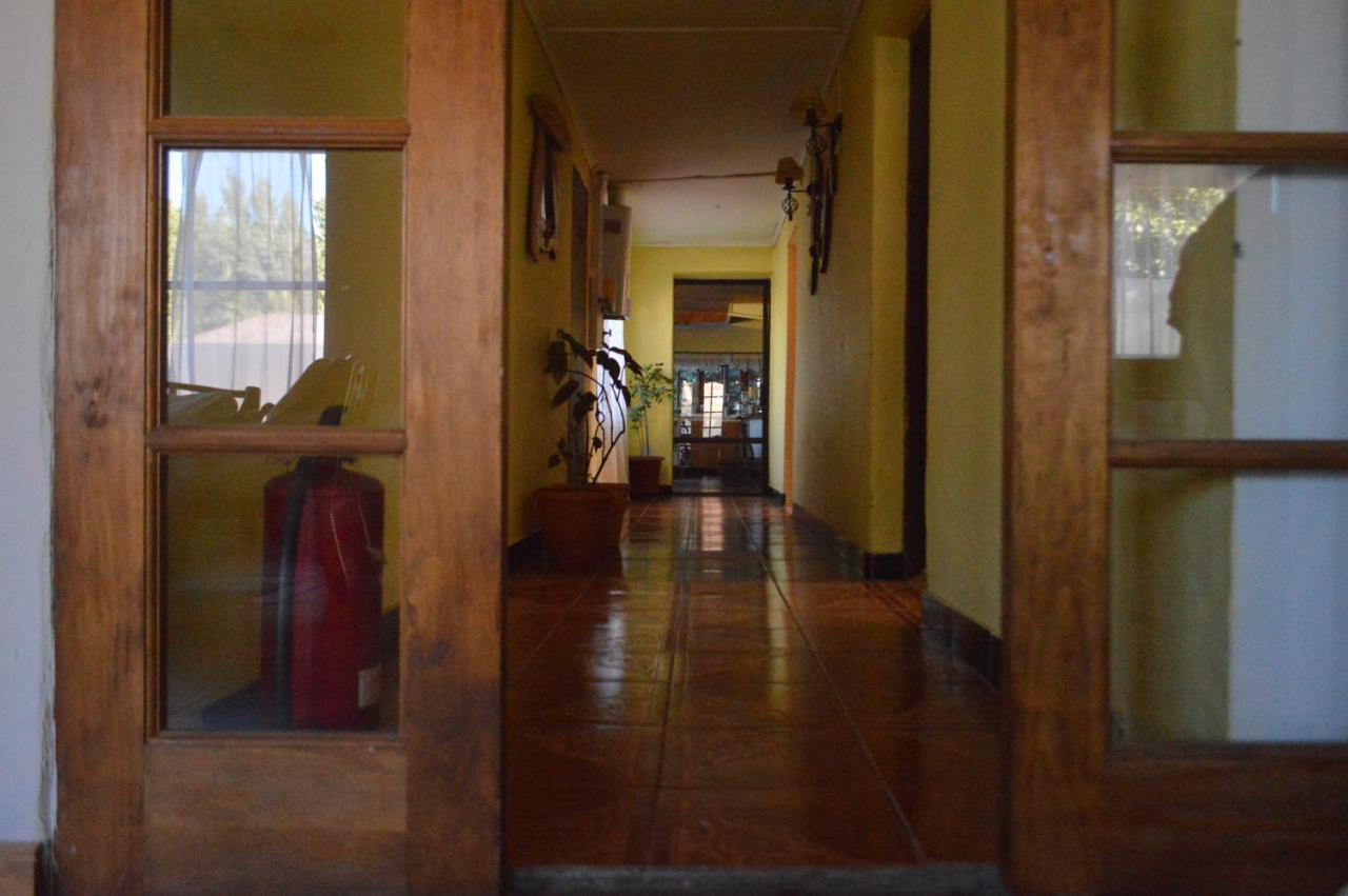 Hostal Y Cabanas Vientos Del Sur Puerto Ingeniero Ibanez Eksteriør bilde